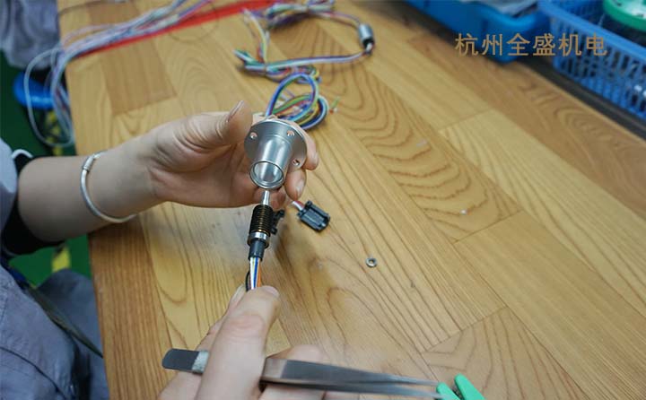什么是滑環(huán)？導(dǎo)電滑環(huán)分類